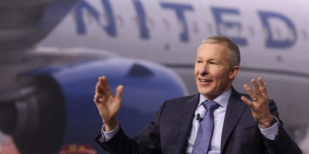 Le PDG d’United Airlines juge les candidats selon que les pilotes souhaitent ou non faire un voyage de quatre jours avec eux, sinon ils ne seront pas embauchés