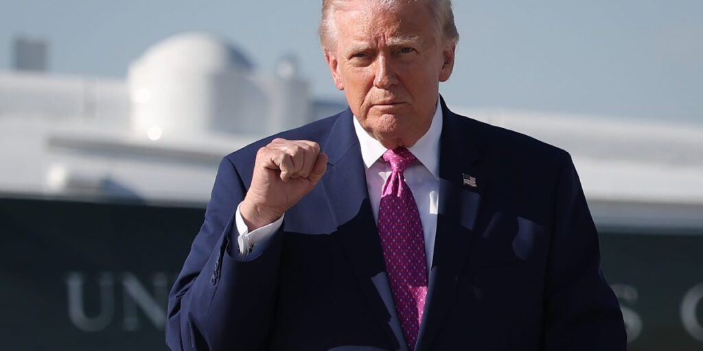 Des centaines de PDG estiment que les tarifs douaniers sont la « nouvelle normalité » et continueront après le départ de Trump