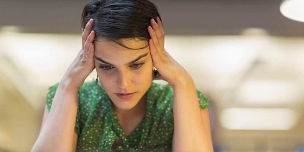 Les diplômés universitaires qui accèdent à des emplois « à l’épreuve de l’IA », comme la psychologie et l’éducation, verront les avantages négatifs de leurs diplômes.