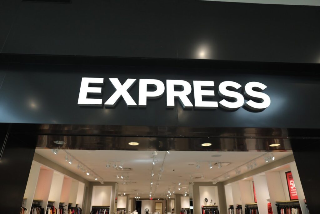 Le détaillant de mode Express a laissé les données personnelles de ses clients et les détails de leurs commandes exposés sur Internet.