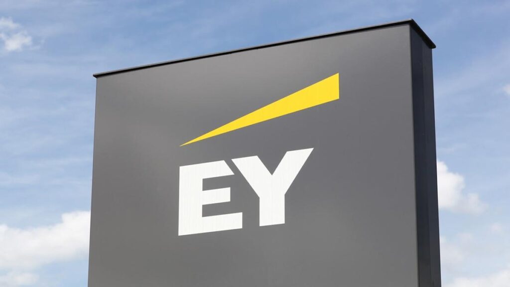 EY et Microsoft investissent plus d’un milliard de dollars dans la transformation de l’IA en entreprise