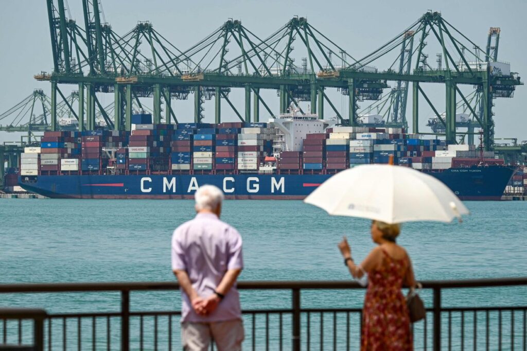 L’économie de Singapour connaît une croissance annuelle de 6 % au premier trimestre, dépassant les attentes, mais des risques subsistent