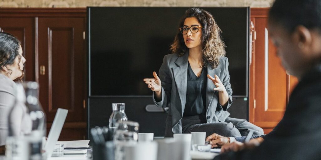 Professeur de psychologie d’entreprise : Être un authentique leader sur le lieu de travail est « surfait »