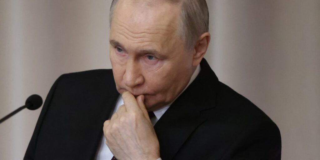 Alors que le désespoir économique grandit, les responsables russes admettent qu’ils sont fatigués de la guerre avec l’Ukraine.