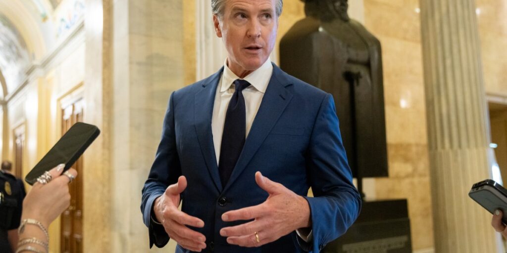 Les syndicats soutenant la taxe californienne sur les milliardaires clignent des yeux, mais Gavin Newsom veut une défaite totale
