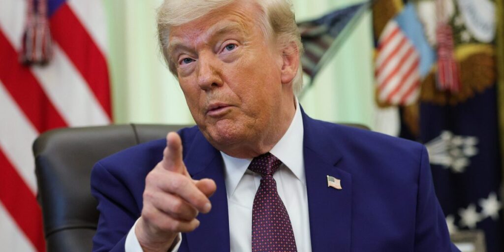 Le président Trump conclut un accord avec l’Iran et ordonne la levée du blocus naval américain lors de la réouverture d’Ormuz