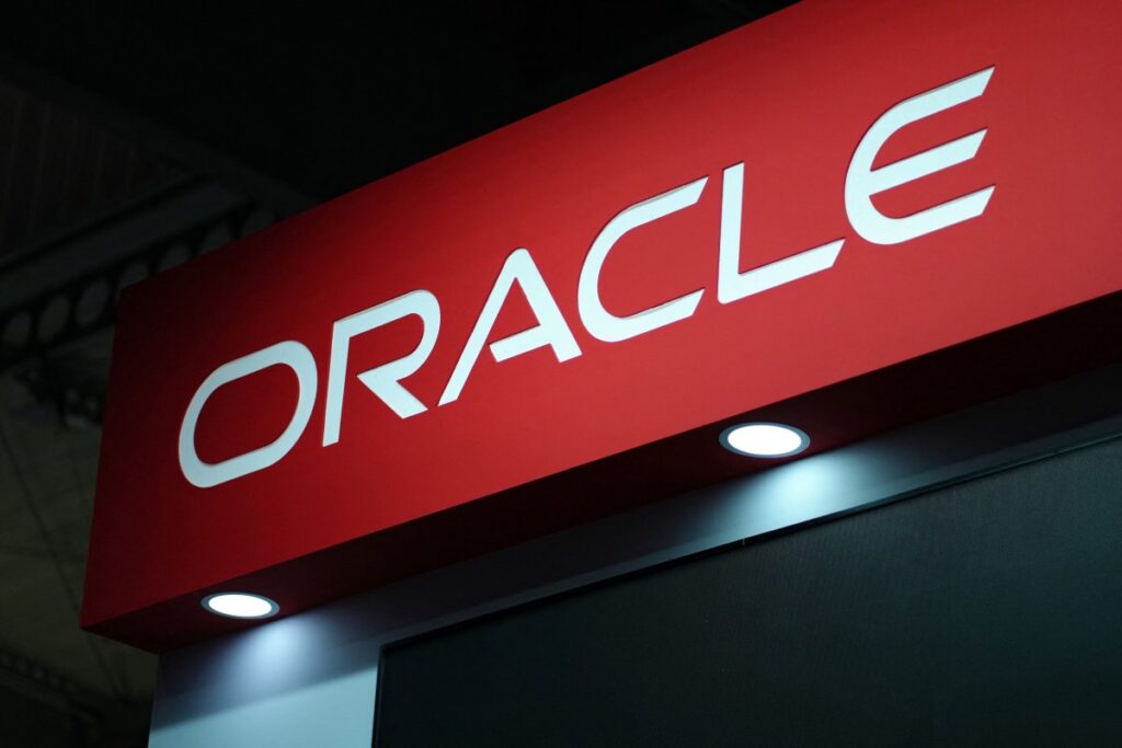 Les cybercriminels affirment avoir violé les serveurs Oracle PeopleSoft de plus de 100 organisations