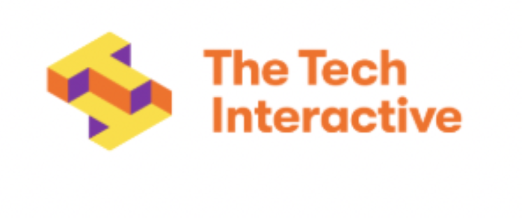 Tech Topple renverse plus de 32 000 dominos et 350 machines à réaction en chaîne chez Tech Interactive