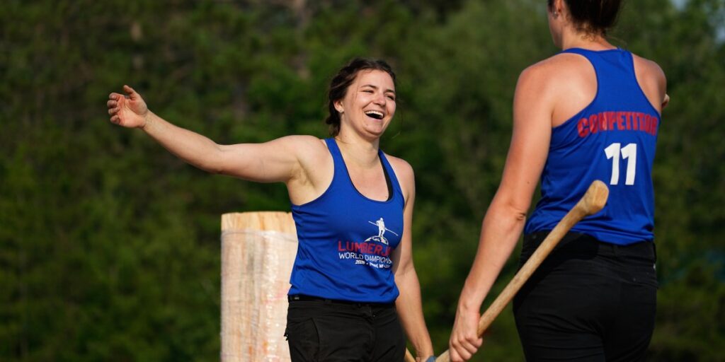 Les femmes ont établi trois records du monde aux Championnats du monde de bûcheron du Wisconsin