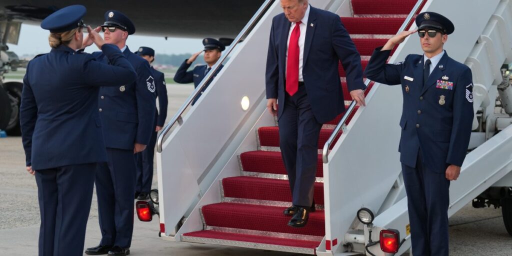 L’administration Trump a tenté de révéler les relevés téléphoniques d’un journaliste du New York Times qui couvrait Air Force One, un cadeau du Qatar.