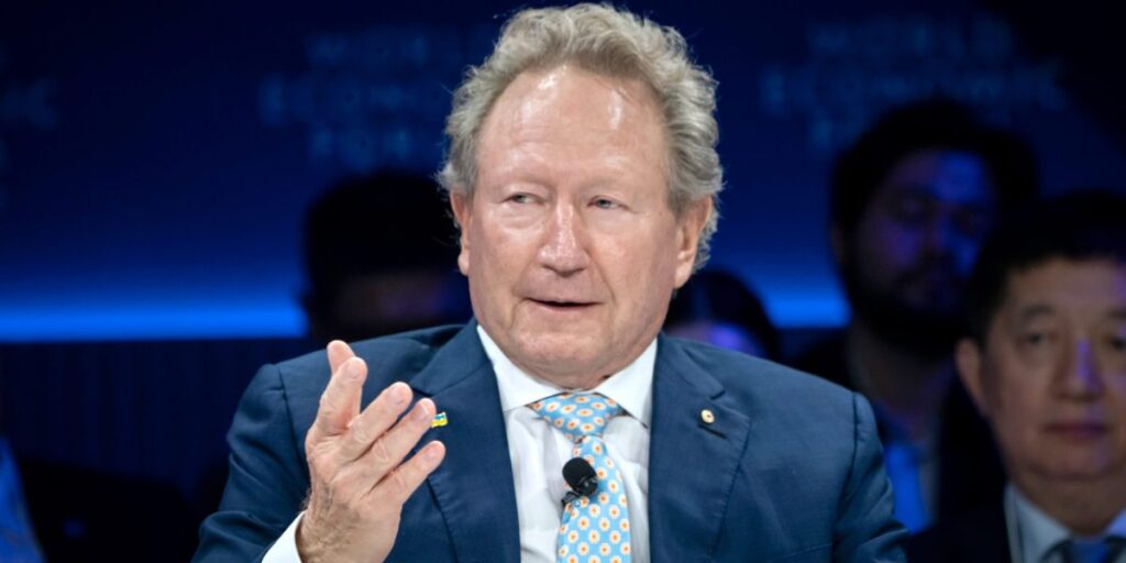 Andrew Forrest, PDG de Fortescue, dit qu’il doit retourner à l’école après un accident de randonnée anormal
