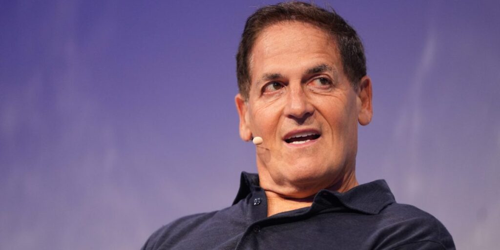 Mark Cuban : La solution à l’inégalité des revenus consiste à donner des actions à tous les travailleurs, des PDG aux concierges.
