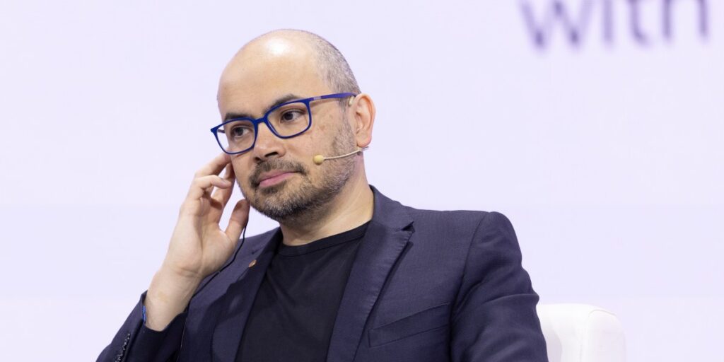 Behind the exit of DeepMind’s CEO: low morale, a talent exodus, and model delays